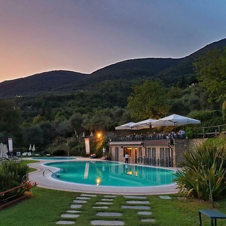 Domina Borgo Degli Ulivi - Garda Lake Gardone Riviera Buitenkant foto