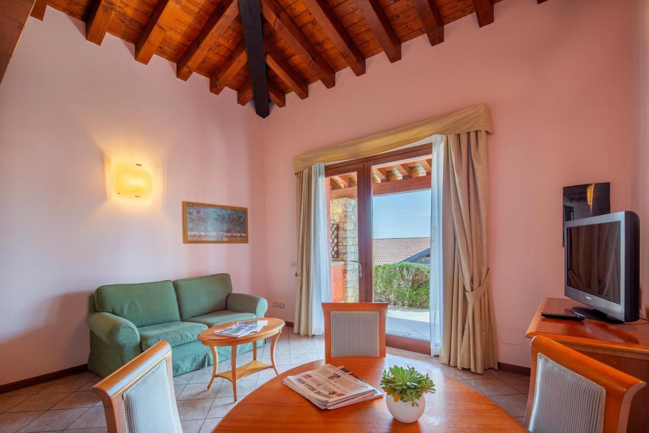Domina Borgo Degli Ulivi - Garda Lake Gardone Riviera Buitenkant foto