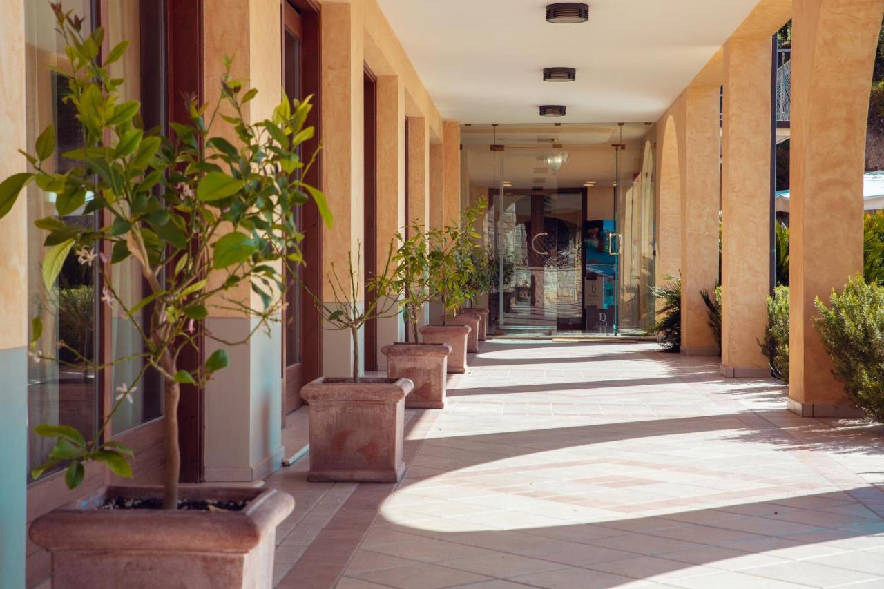 Domina Borgo Degli Ulivi - Garda Lake Gardone Riviera Buitenkant foto
