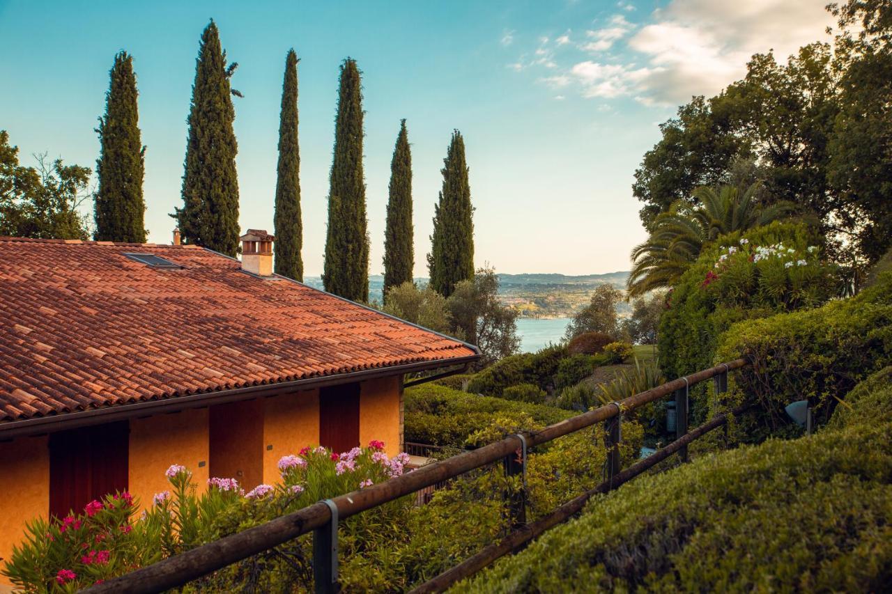 Domina Borgo Degli Ulivi - Garda Lake Gardone Riviera Buitenkant foto