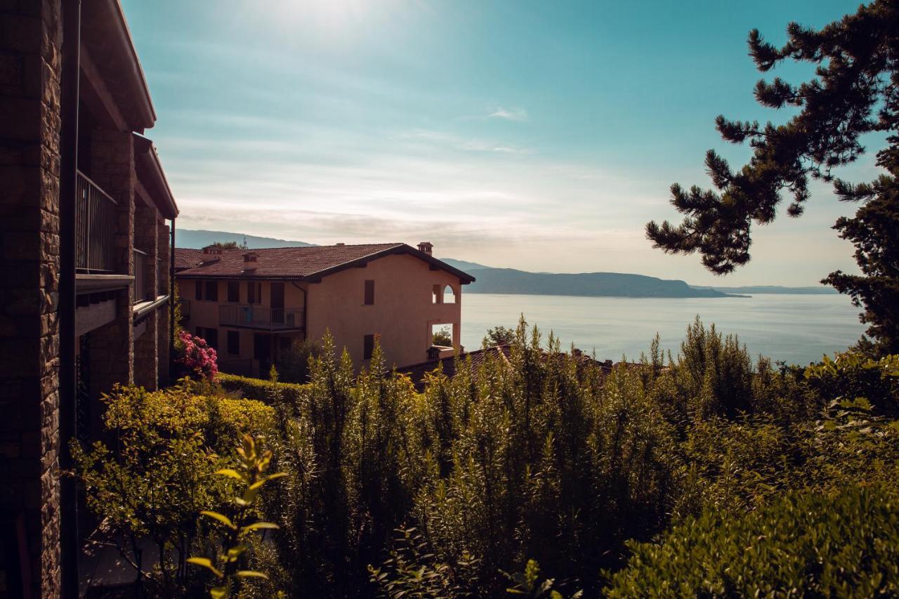 Domina Borgo Degli Ulivi - Garda Lake Gardone Riviera Buitenkant foto