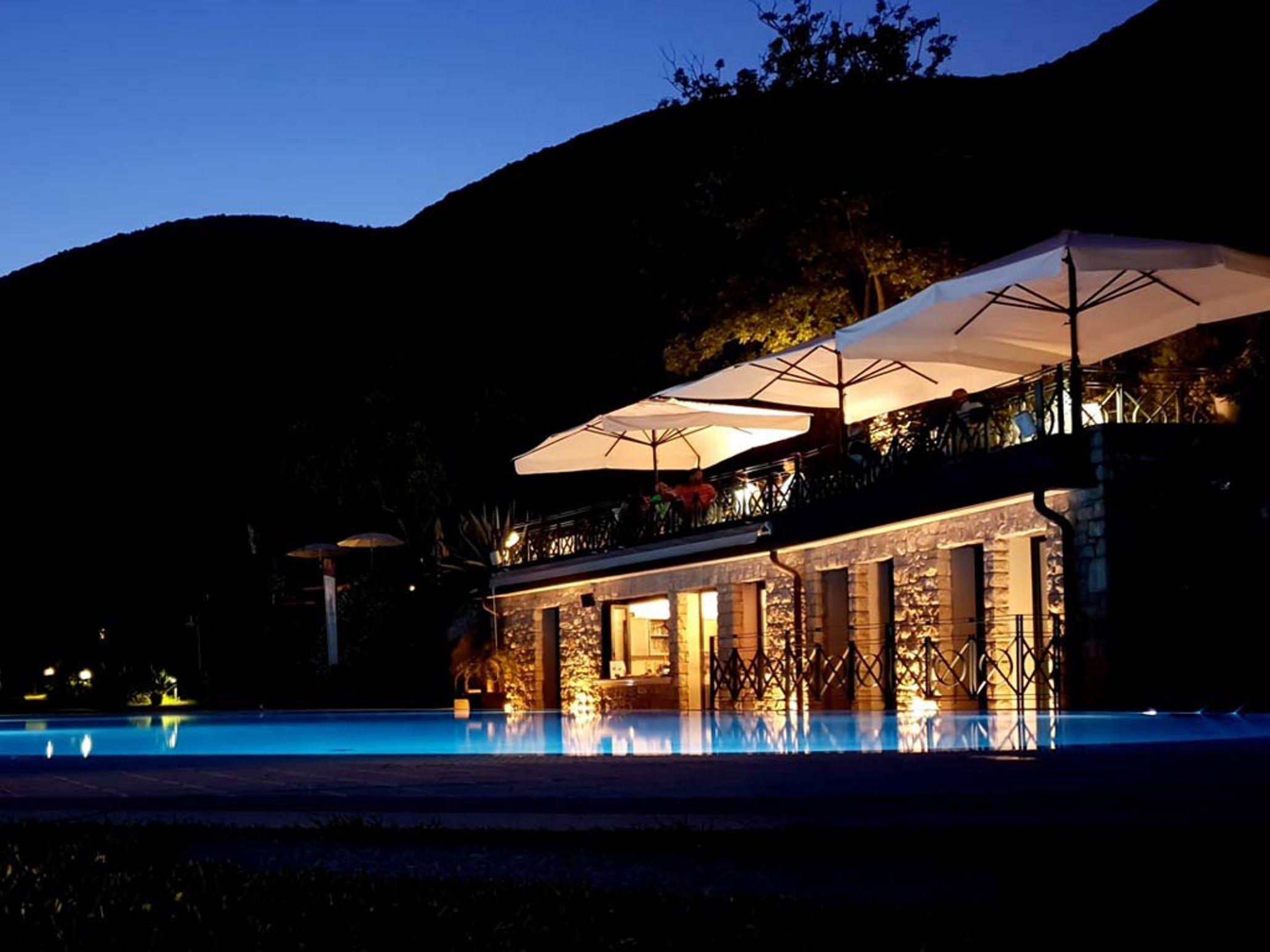 Domina Borgo Degli Ulivi - Garda Lake Gardone Riviera Buitenkant foto