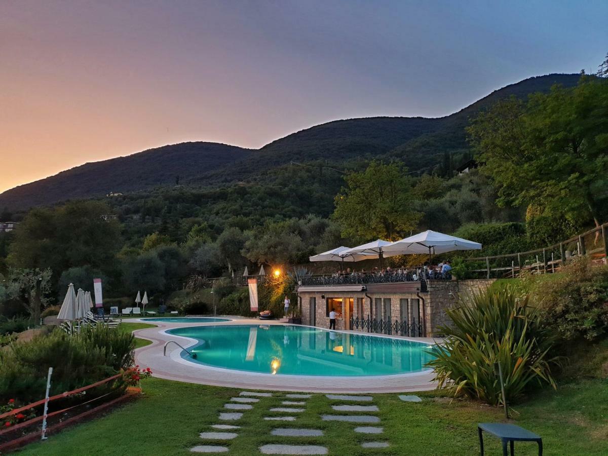 Domina Borgo Degli Ulivi - Garda Lake Gardone Riviera Buitenkant foto